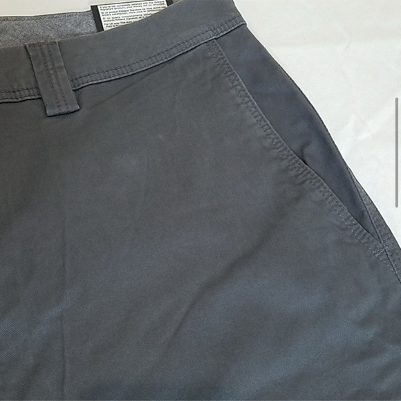 Kirkland Men's Gray Twill Comfort Stretch Casual Shorts, Size 36 - Picture 5 of 10